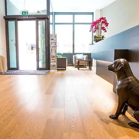 Des Voyageurs Boutique Отель Лозанна